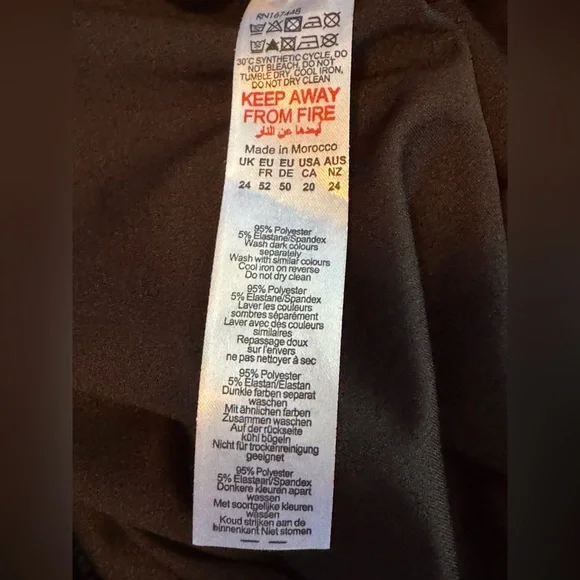 Pretty Little Thing: Plus Black Flare Leg High Waisted Trouser - Picture 10 of 14